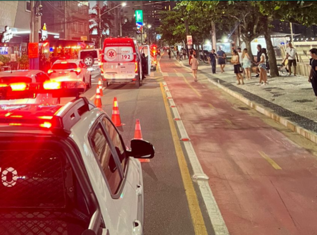 Acidente com patinete deixa duas estrangeiras feridas na ciclofaixa em Balneário Camboriú